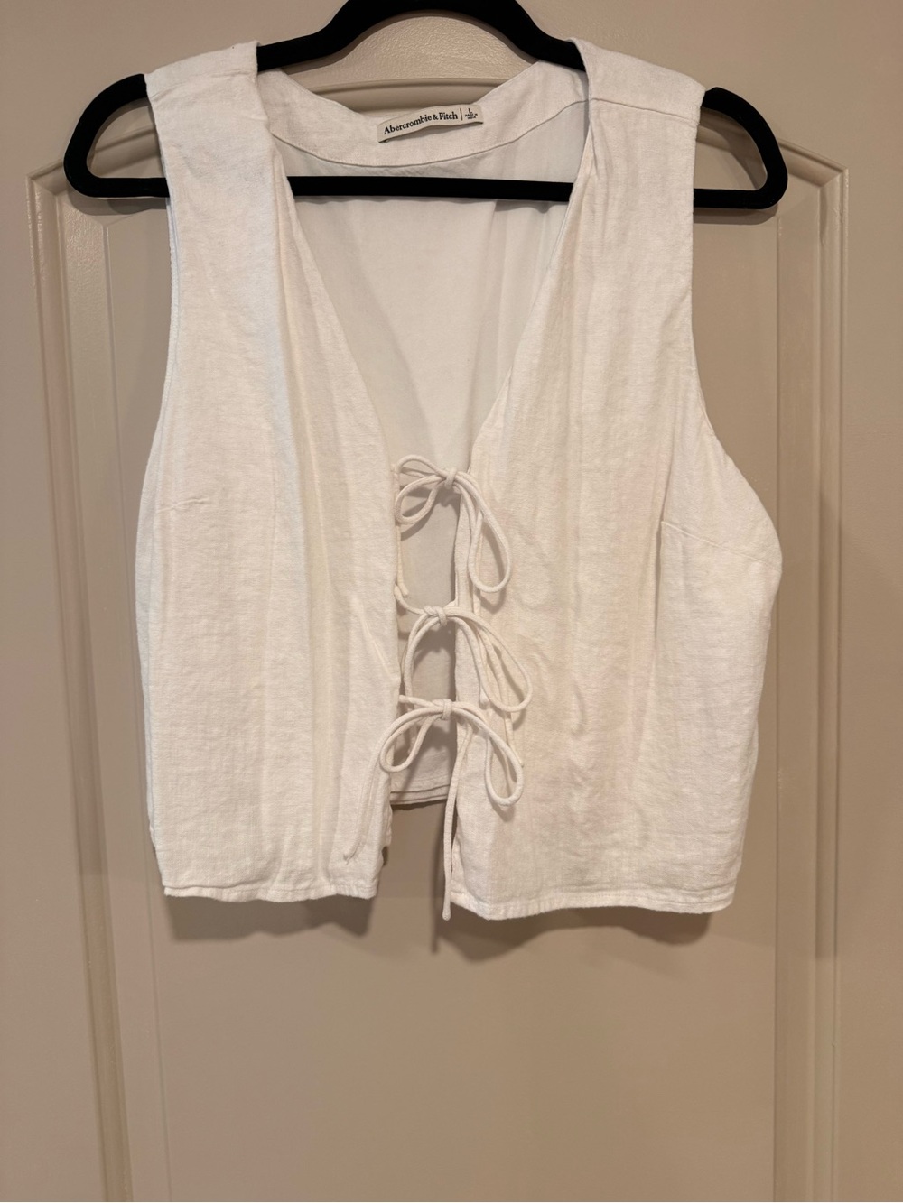 Abercrombie & Fitch White Lace-Up Sleeveless Tank